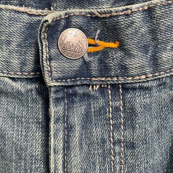 Berne Mens Jeans Size 32X30 Medium Wash Workwear Casual Denim - Picture 3 of 6